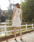 Vestido Curto Bege Crochê